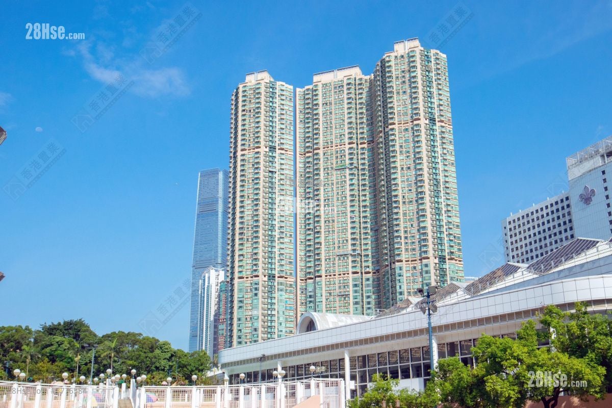 港景峰 售盘 2 房 , 2 浴室 457 平方尺