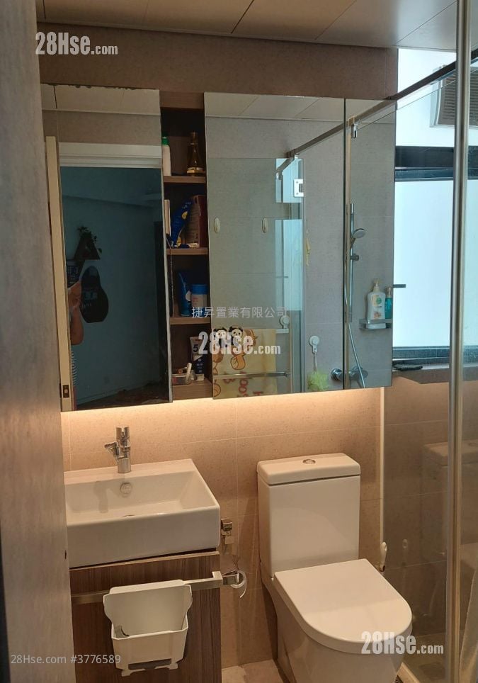 Eresidence Sell 1 Bedroom , 1 Bathroom 404 ft²