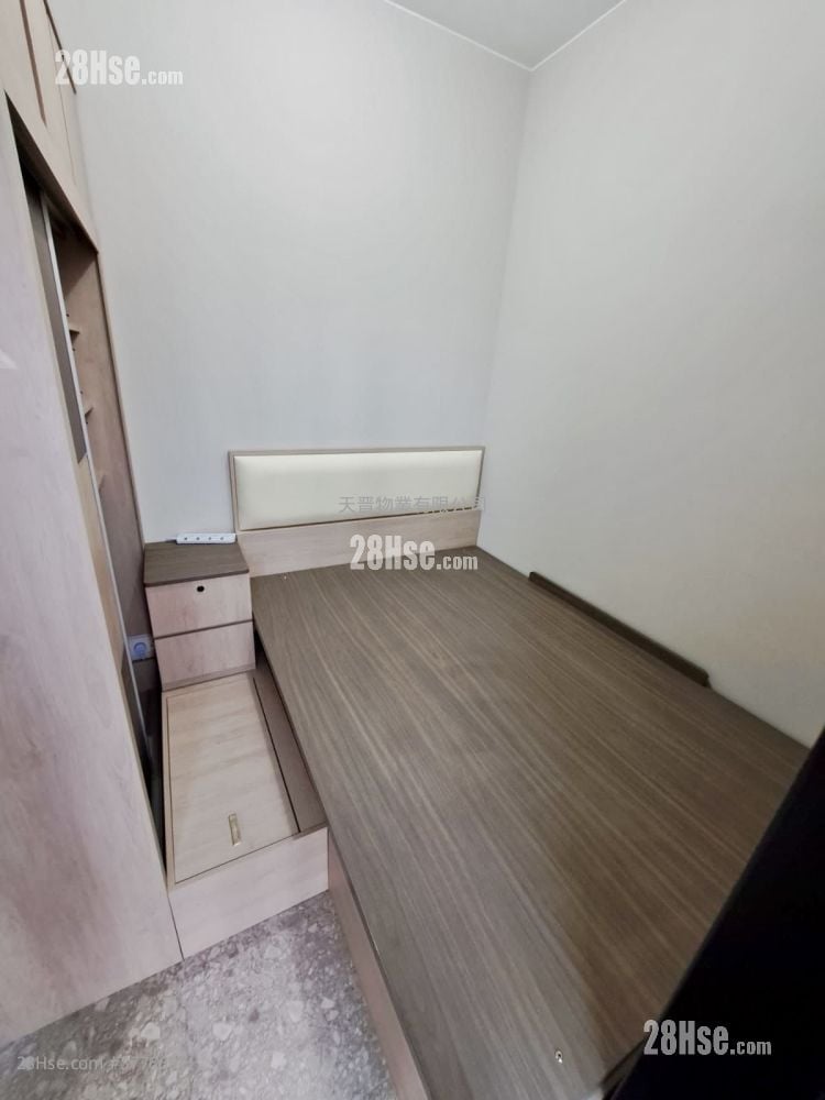 Artisan Garden Sell 1 Bedroom , 1 Bathroom 300 ft²