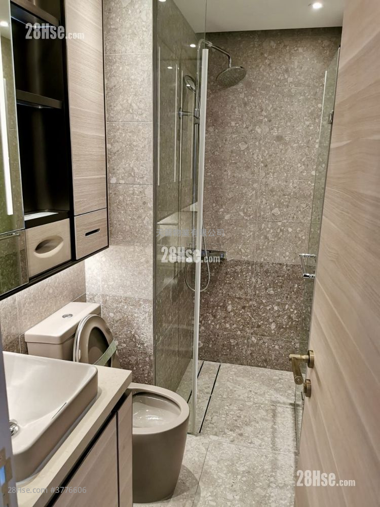 Artisan Garden Sell 1 Bedroom , 1 Bathroom 300 ft²