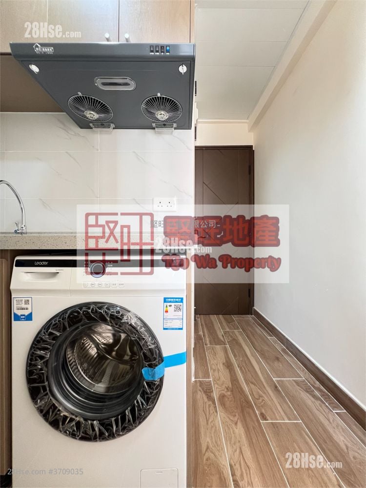 Apartment Rental Studio , 1 Bathroom 140 ft²