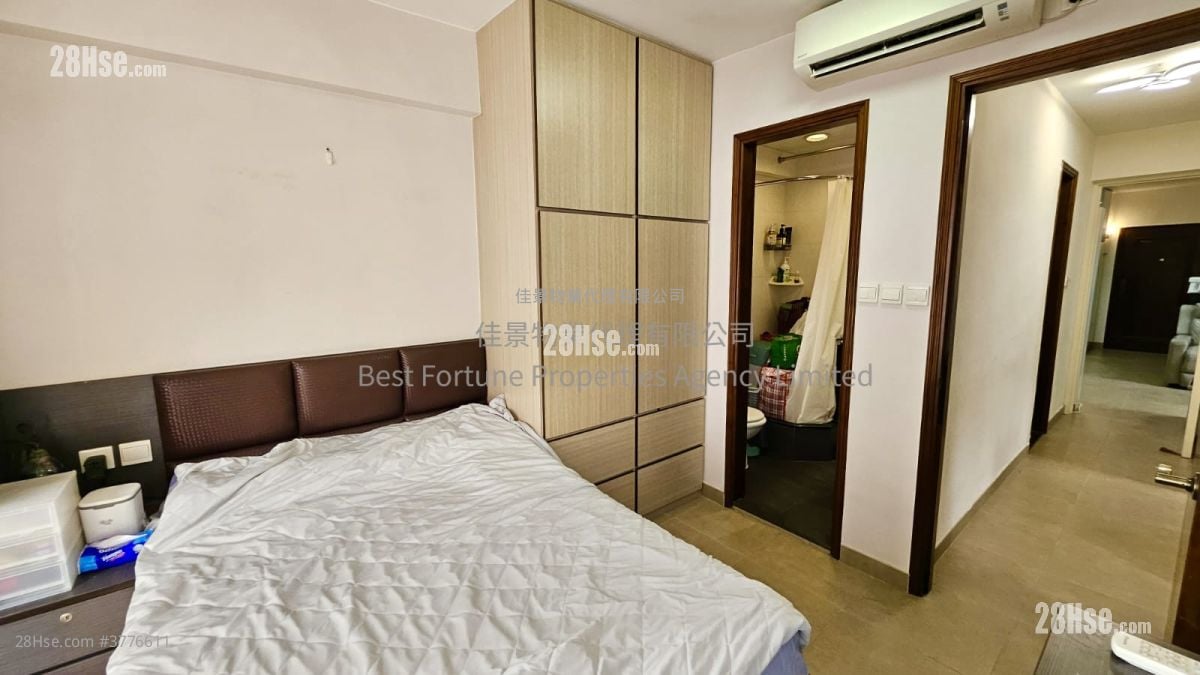 Serene Court Sell 3 Bedrooms , 2 Bathrooms 691 ft²