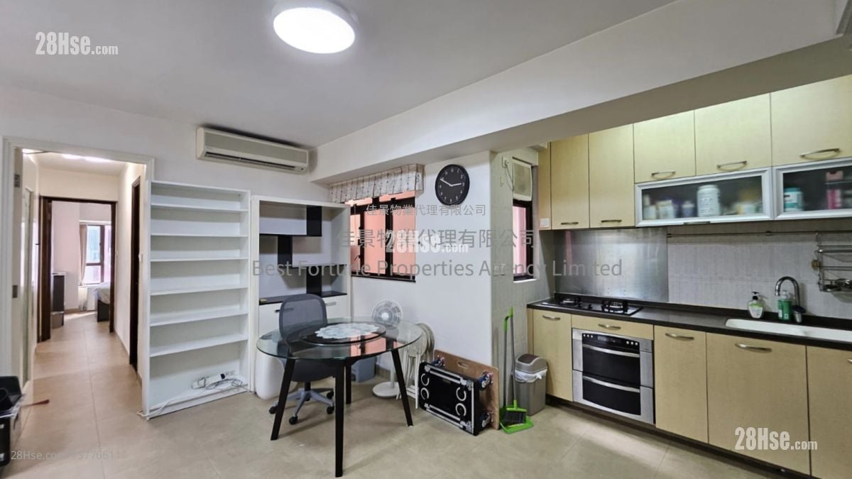 Serene Court Sell 3 Bedrooms , 2 Bathrooms 691 ft²