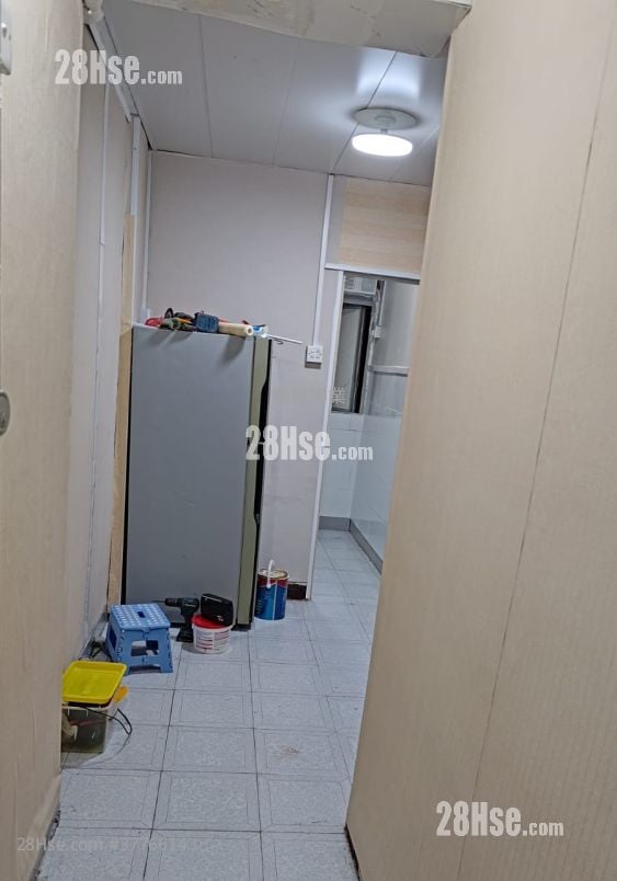 Tenement House Rental 1 Bedroom , 1 Bathroom 150 ft²