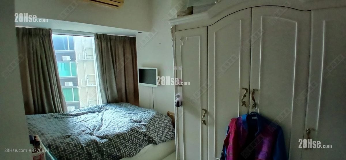 Banyan Garden Sell 2 Bedrooms , 1 Bathroom 460 ft²