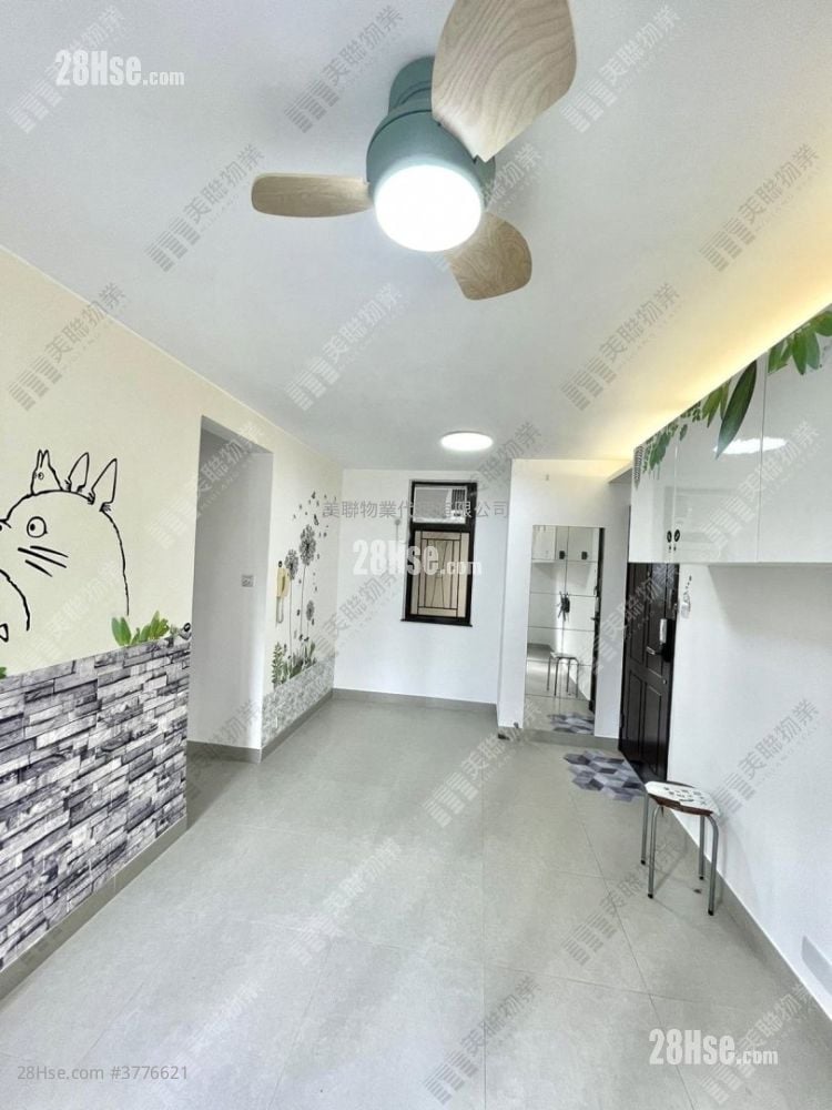 Luk Yeung Sun Chuen Sell 2 Bedrooms 445 ft²