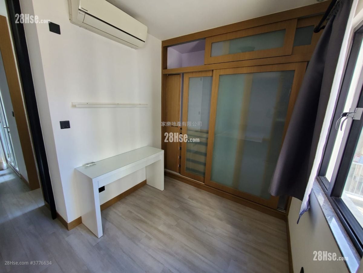 Eastway Towers Sell 1 Bedroom , 1 Bathroom 415 ft²