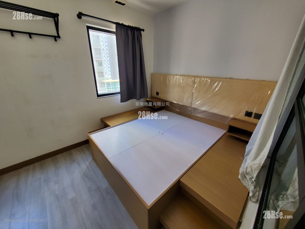 Eastway Towers Sell 1 Bedroom , 1 Bathroom 415 ft²