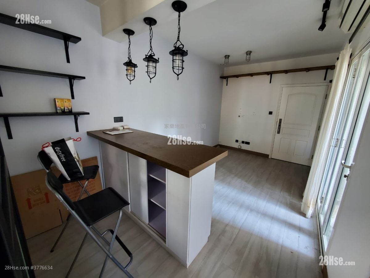 Eastway Towers Sell 1 Bedroom , 1 Bathroom 415 ft²