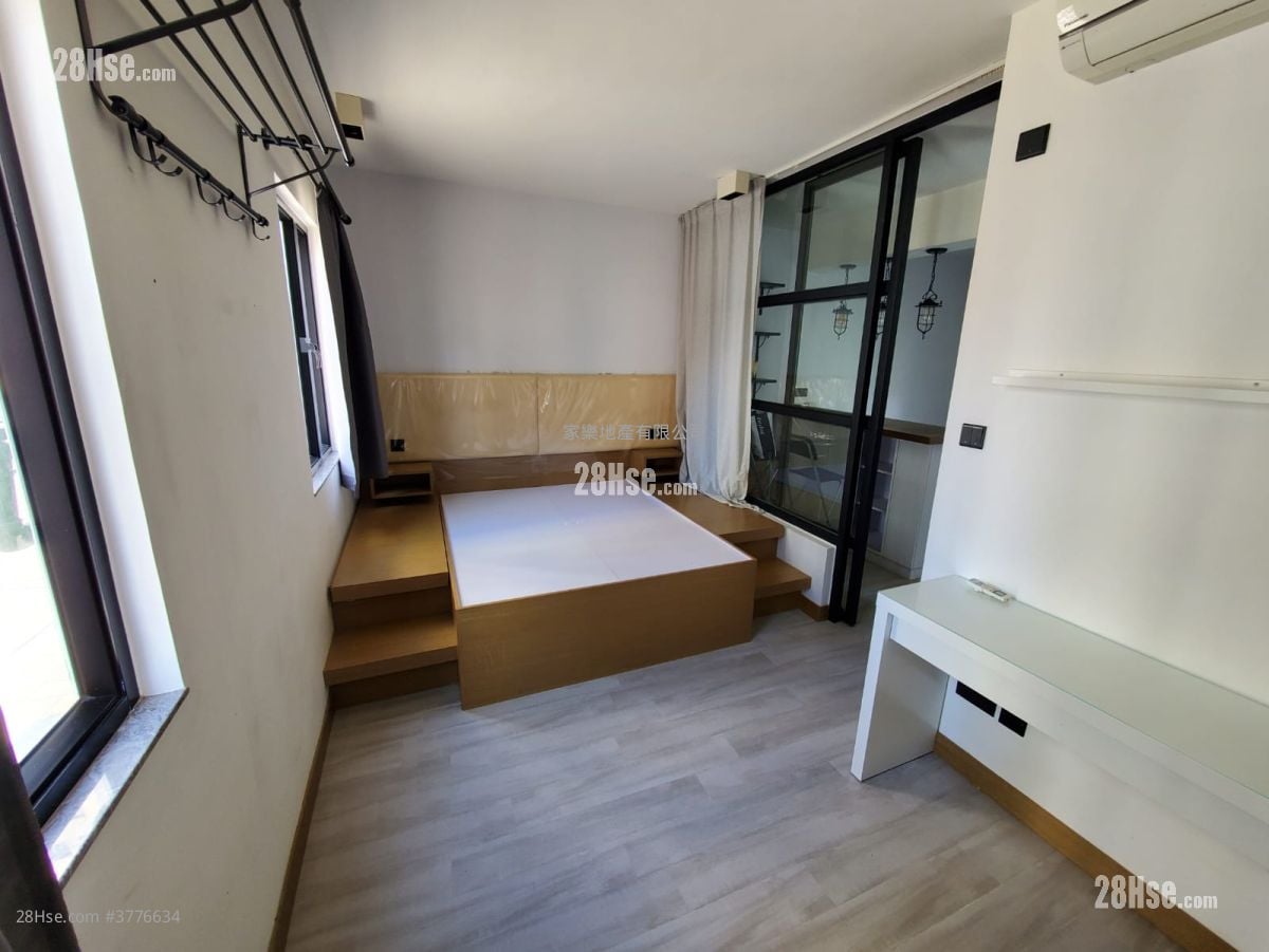 Eastway Towers Sell 1 Bedroom , 1 Bathroom 415 ft²