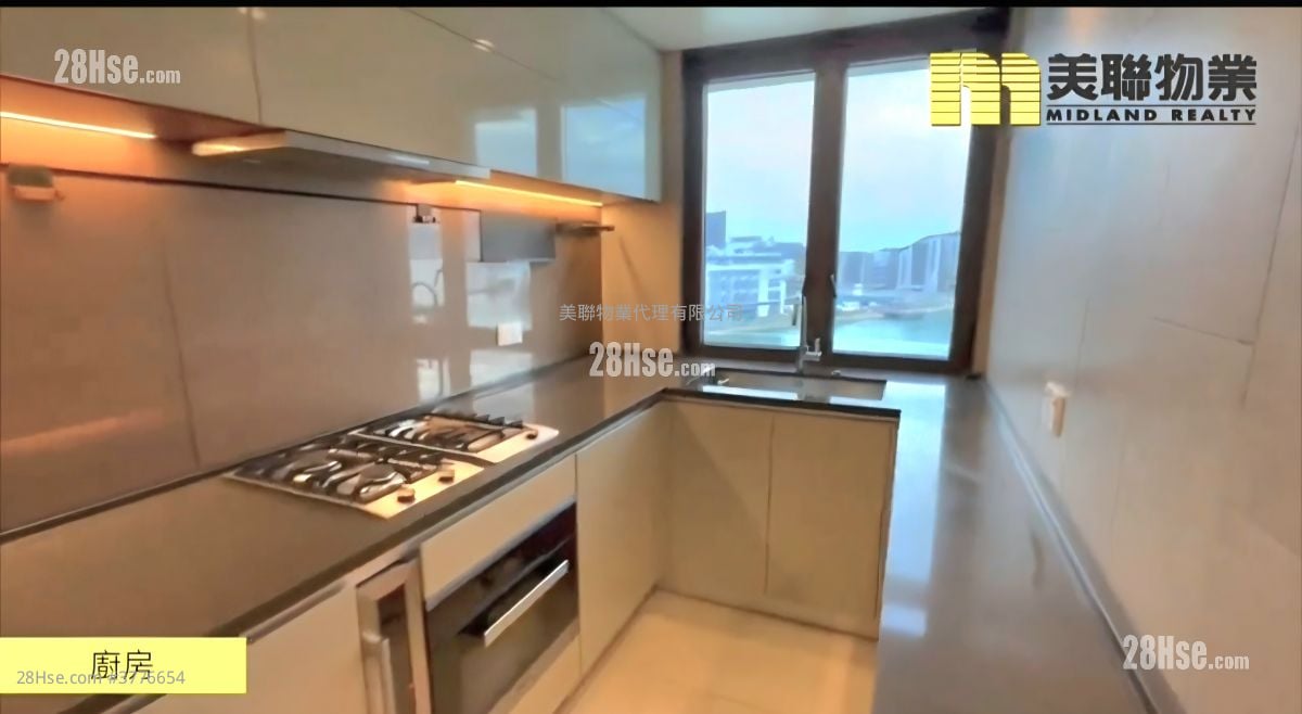 Lp6 Sell 3 Bedrooms , 2 Bathrooms 791 ft²