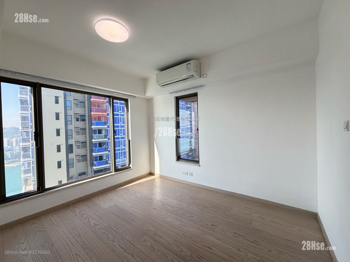 Sea To Sky Rental 3 Bedrooms , 2 Bathrooms 786 ft²