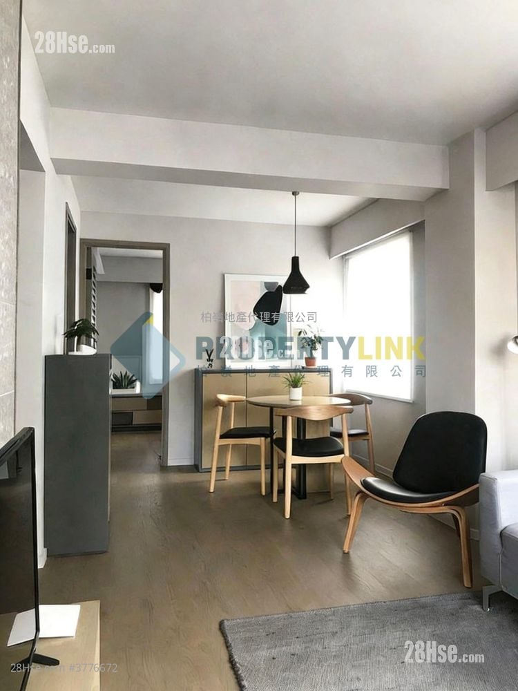 Tim Po Court Sell 1 Bedroom , 1 Bathroom 513 ft²