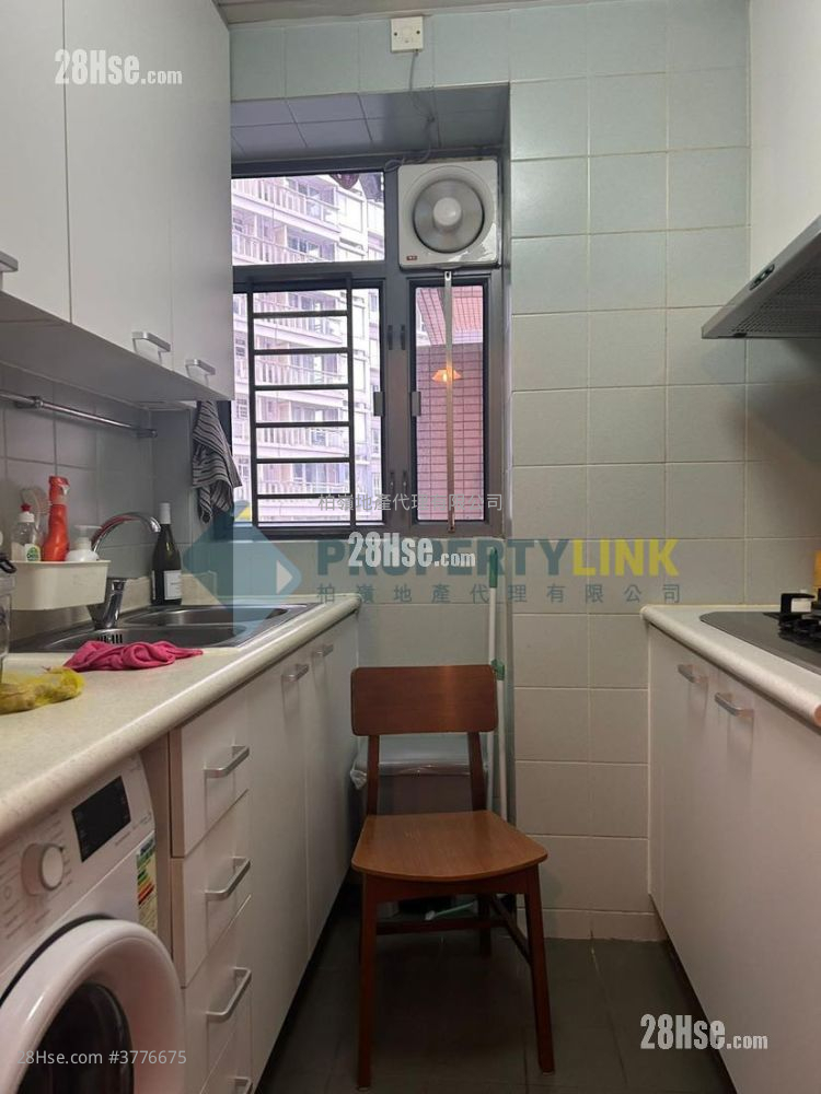 Hollywood Terrace Sell 2 Bedrooms , 1 Bathroom 615 ft²