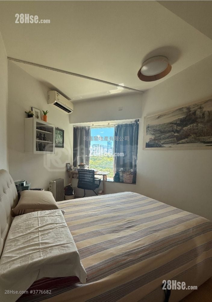 The Victoria Towers Sell 3 Bedrooms , 2 Bathrooms 841 ft²