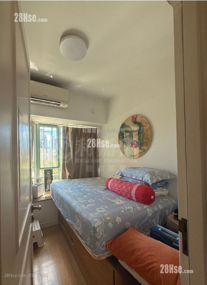 The Victoria Towers Sell 3 Bedrooms , 2 Bathrooms 841 ft²