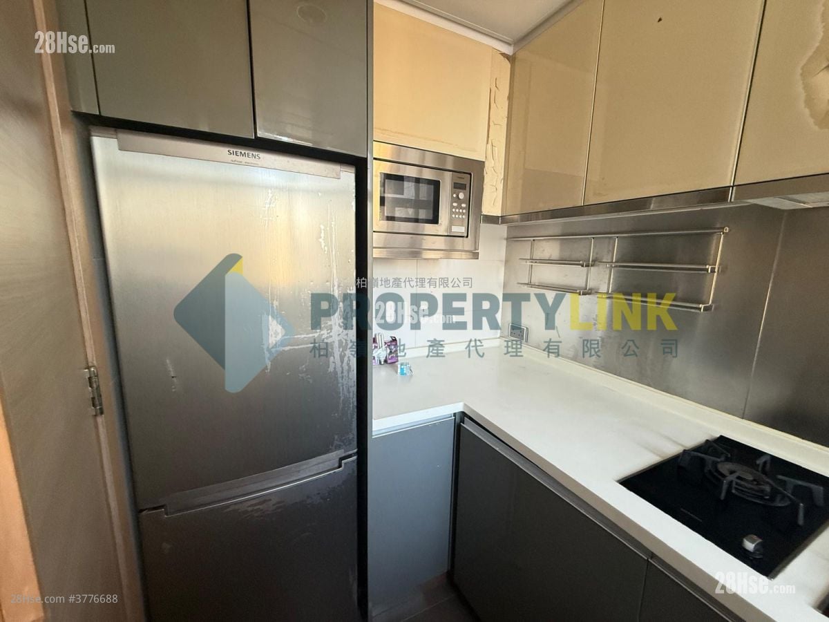 Island Crest Sell 2 Bedrooms , 1 Bathroom 559 ft²