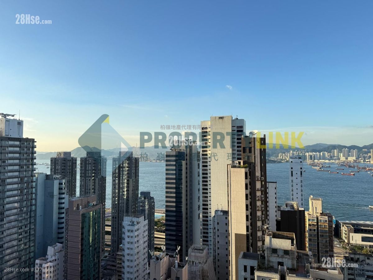 Island Crest Sell 2 Bedrooms , 1 Bathroom 559 ft²