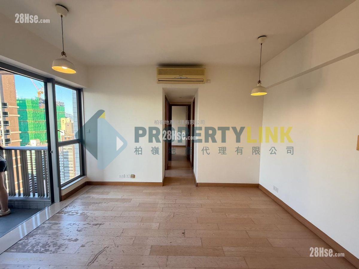 Island Crest Sell 2 Bedrooms , 1 Bathroom 559 ft²