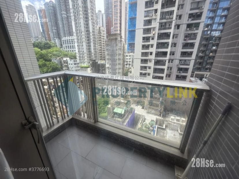 Island Crest Sell 1 Bedroom , 1 Bathroom 374 ft²