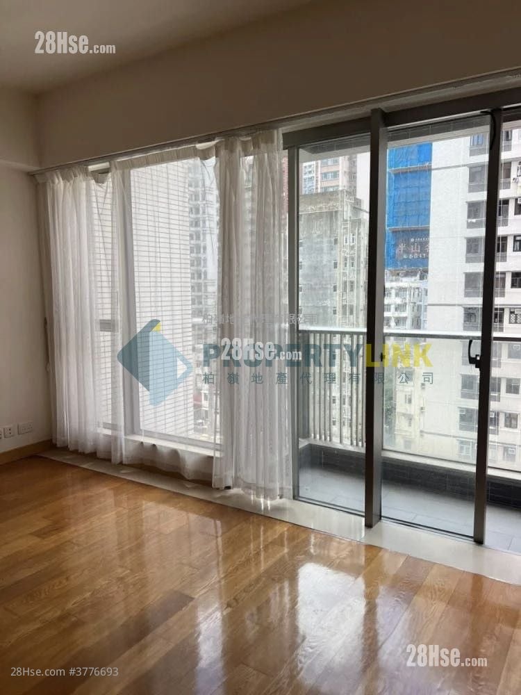 Island Crest Sell 1 Bedroom , 1 Bathroom 374 ft²