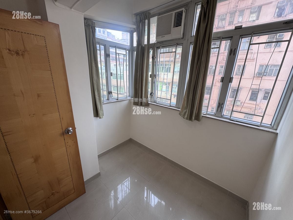 协群楼 租盘 2 房 , 1 浴室 200 平方尺
