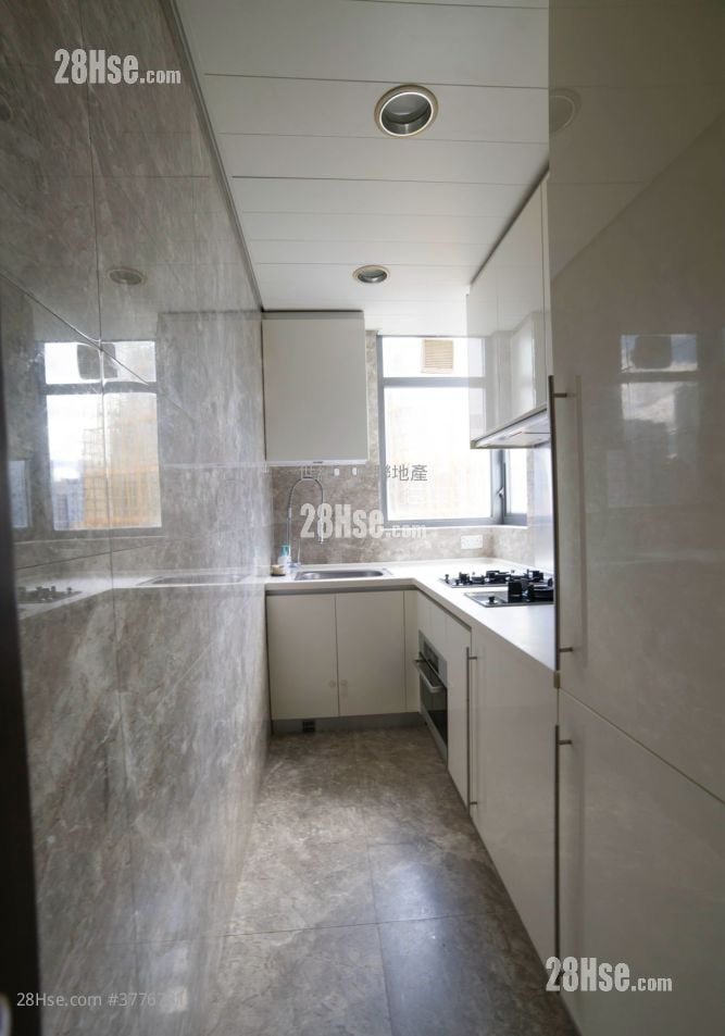 盈峰一号 售盘 2 房 , 1 浴室 568 平方尺