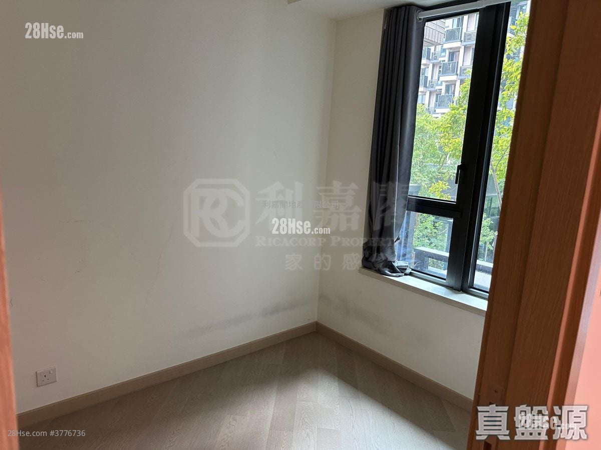 Wetland Seasons Park Sell 1 Bedroom , 1 Bathroom 318 ft²