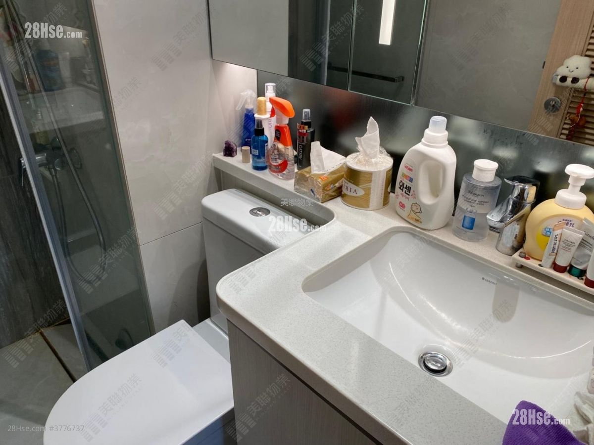 The Parkland Sell 1 Bedroom 312 ft²