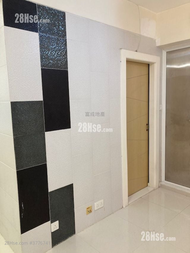 Ho King Building Sell 1 Bedroom , 1 Bathroom 276 ft²