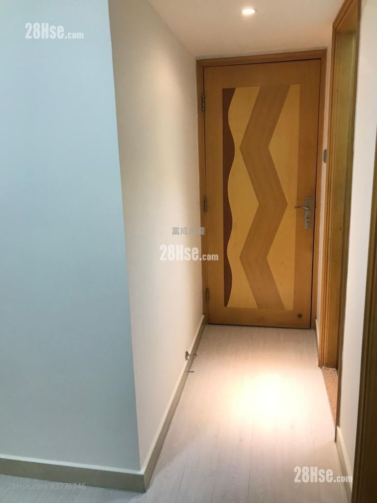 Wing Fu Mansion Sell 1 Bedroom , 1 Bathroom 307 ft²