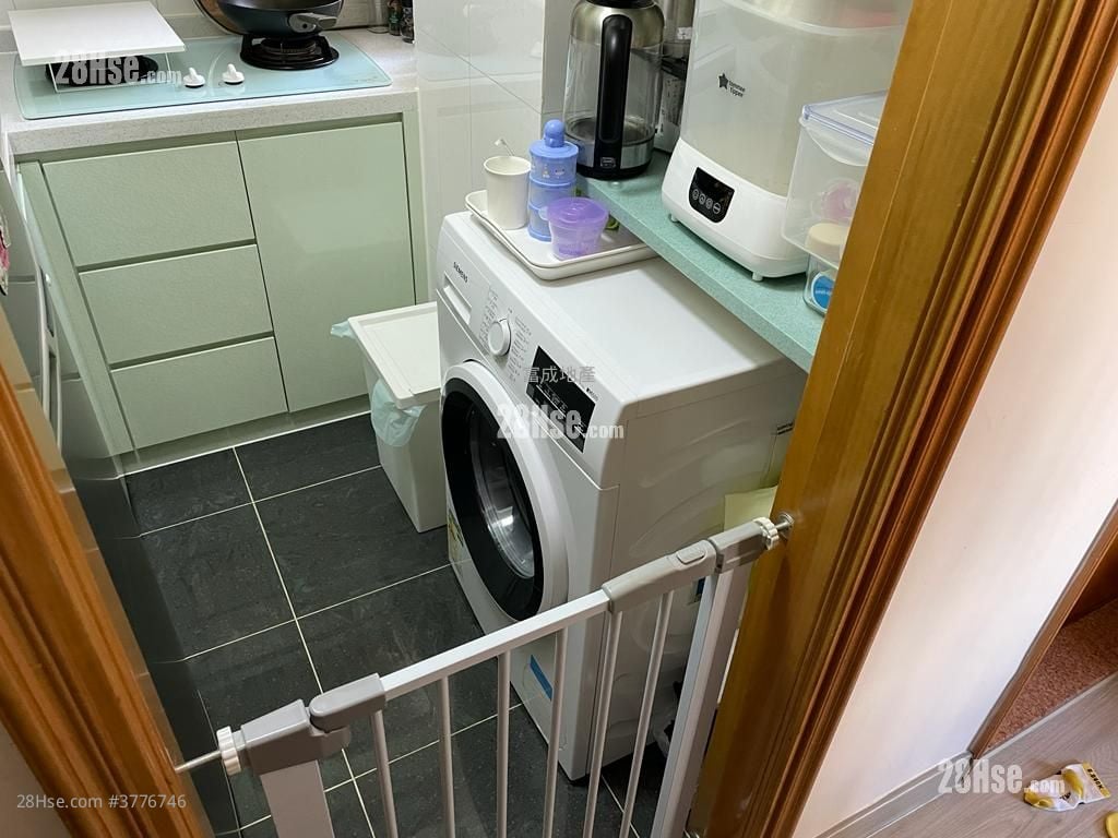 Wing Fu Mansion Sell 1 Bedroom , 1 Bathroom 307 ft²