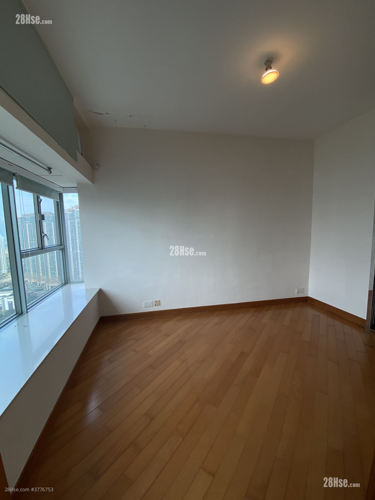 蓝天海岸 售盘 3 房 , 2 浴室 911 平方尺