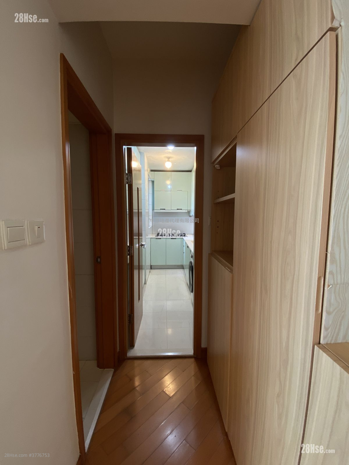 蓝天海岸 售盘 3 房 , 2 浴室 911 平方尺