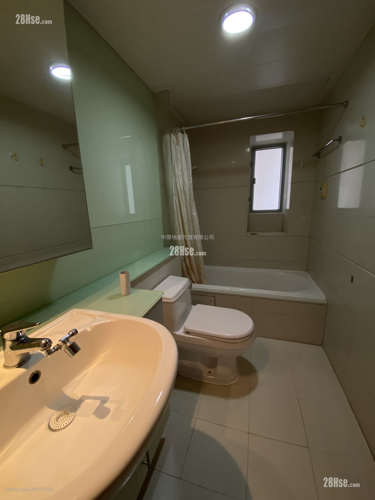 蓝天海岸 售盘 3 房 , 2 浴室 911 平方尺