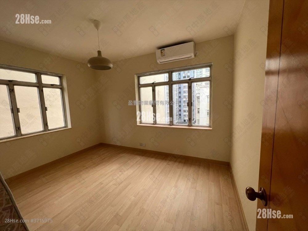 新豪大厦 售盘 3 房 , 2 浴室 1,230 平方尺