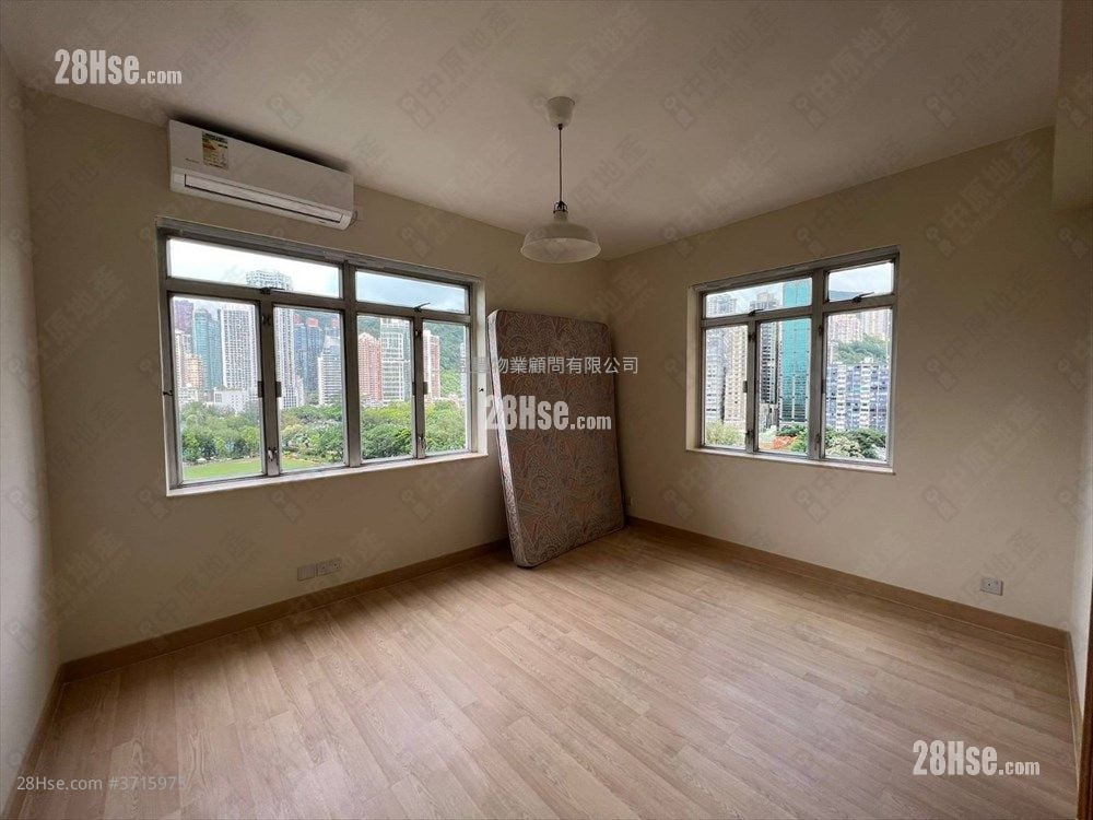 新豪大厦 售盘 3 房 , 2 浴室 1,230 平方尺