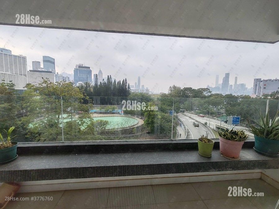 Victoria Court Sell 3 Bedrooms 1,592 ft²