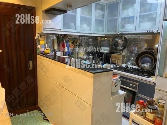 Chi Fu Fa Yuen Sell 3 Bedrooms , 1 Bathroom 588 ft²