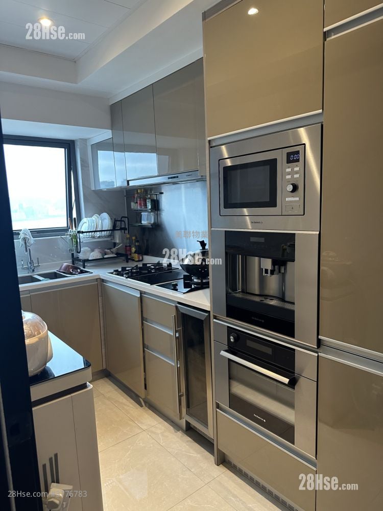 Victoria Skye Sell 3 Bedrooms , 1 Bathroom 886 ft²