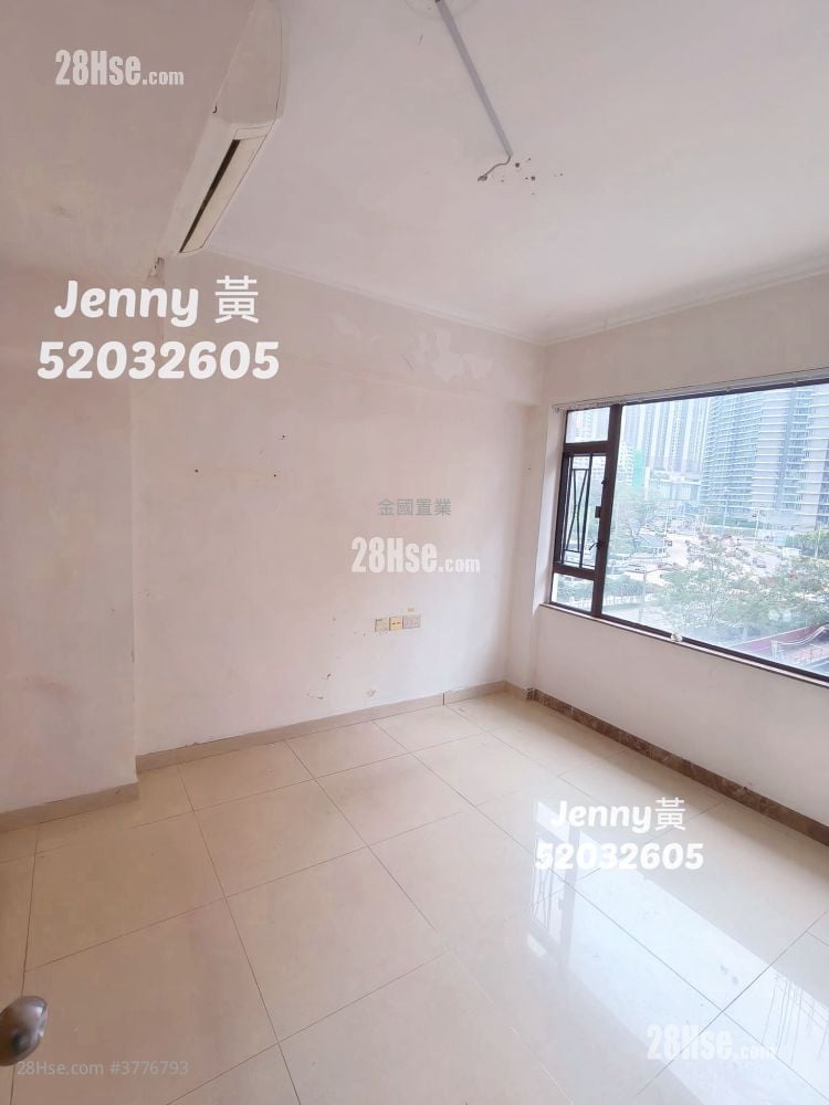 Man Wah Building Sell 3 Bedrooms , 2 Bathrooms 820 ft²