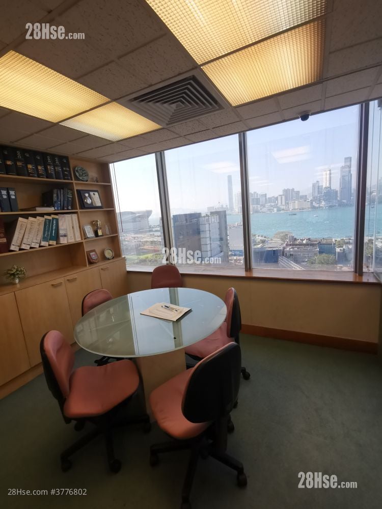 Sang Woo Building Rental 3 Bedrooms , 2 Toilets 1,000 ft²