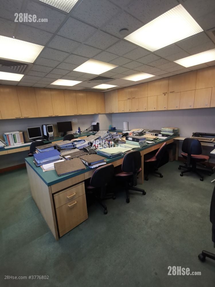 Sang Woo Building Rental 3 Bedrooms , 2 Toilets 1,000 ft²