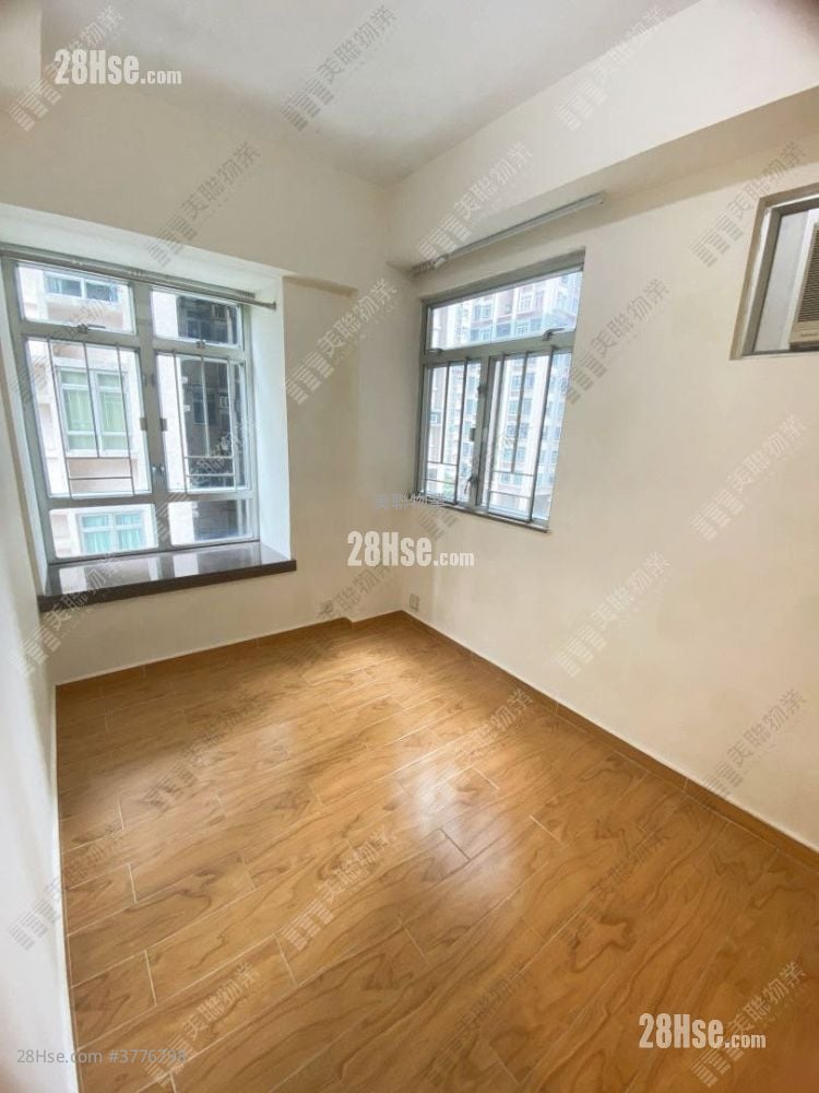 Flora Plaza Sell 3 Bedrooms 526 ft²