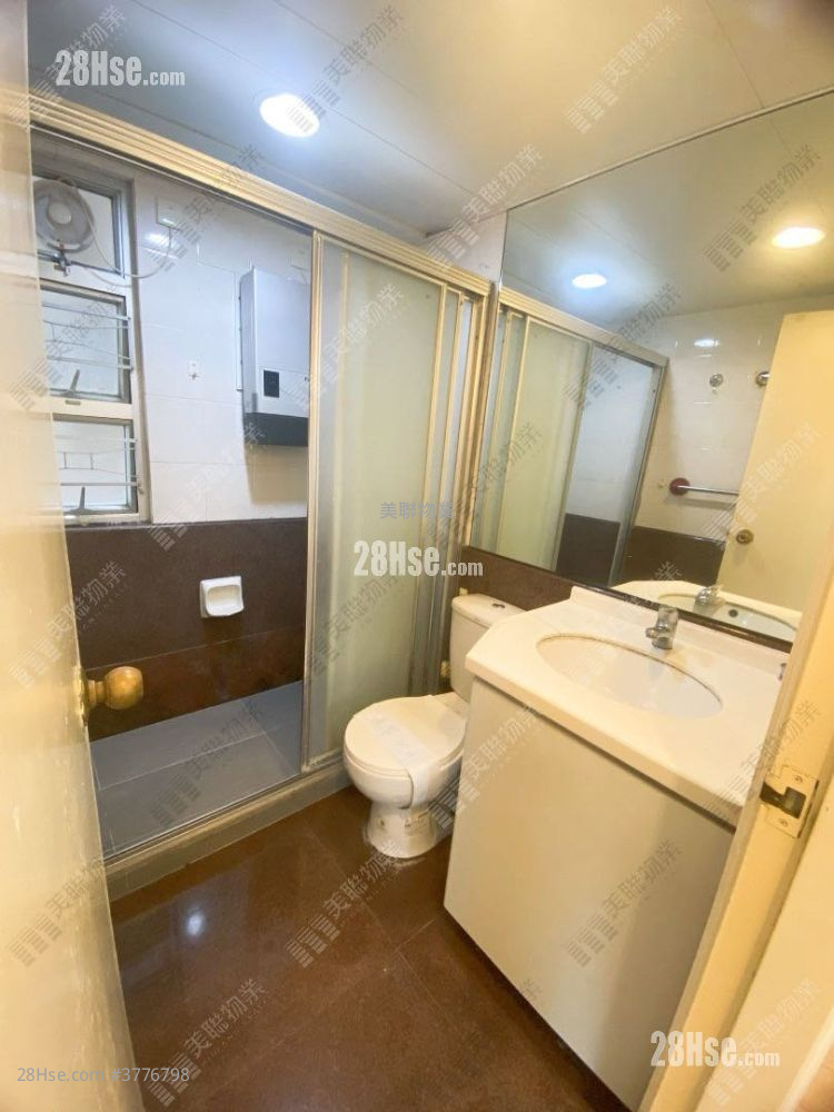 Flora Plaza Sell 3 Bedrooms 526 ft²