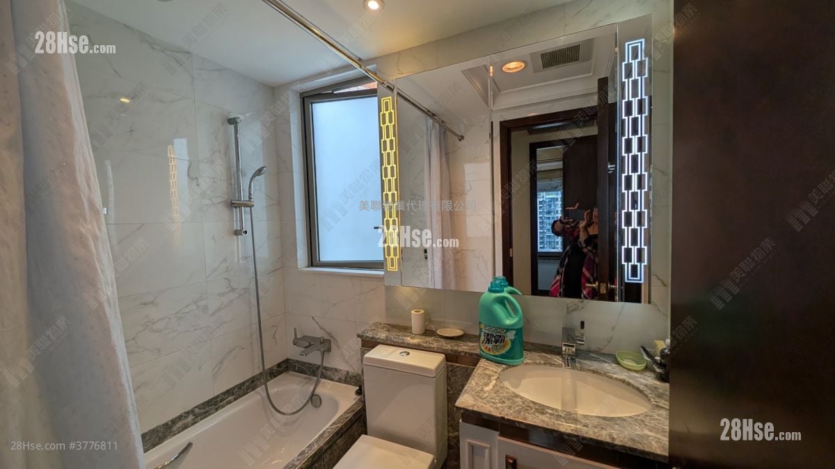 逸珑湾 售盘 3 房 , 2 浴室 873 平方尺