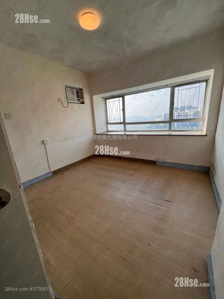 South Horizons Sell 4 Bedrooms , 2 Bathrooms 737 ft²