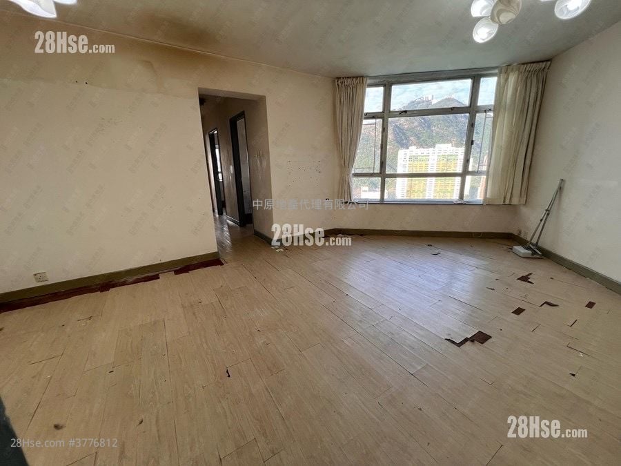 South Horizons Sell 4 Bedrooms , 2 Bathrooms 737 ft²