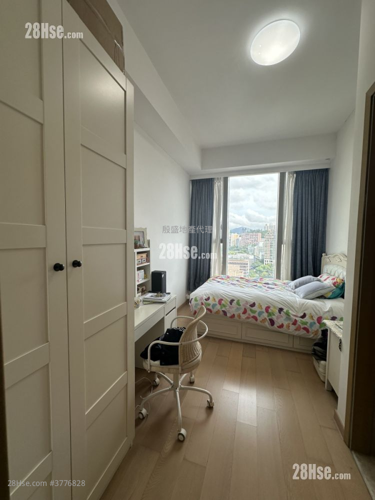 8 Lasalle Sell 3 Bedrooms , 4 Bathrooms 1,625 ft²