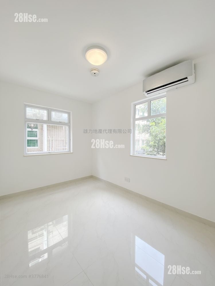 Village Sell 3 Bedrooms , 2 Bathrooms 630 ft²